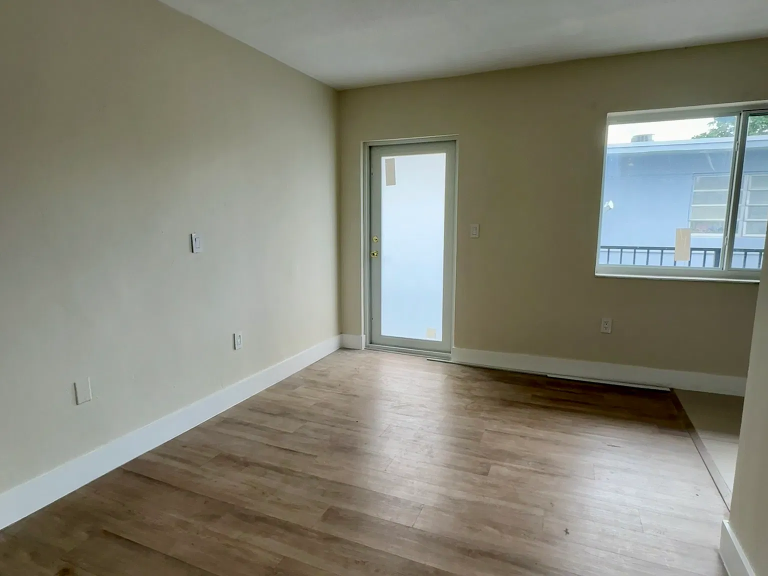 2030 SW 4th St — Photo 3