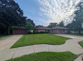 412 W Beardsley Ave, Elkhart, IN 46514