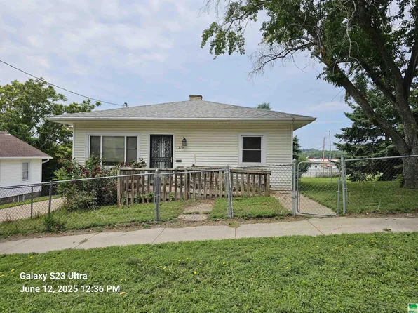 1319 Main St, Sioux City, IA 51103