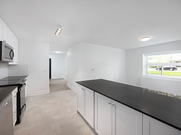 67 Parkwoods Village Dr — Photo 22