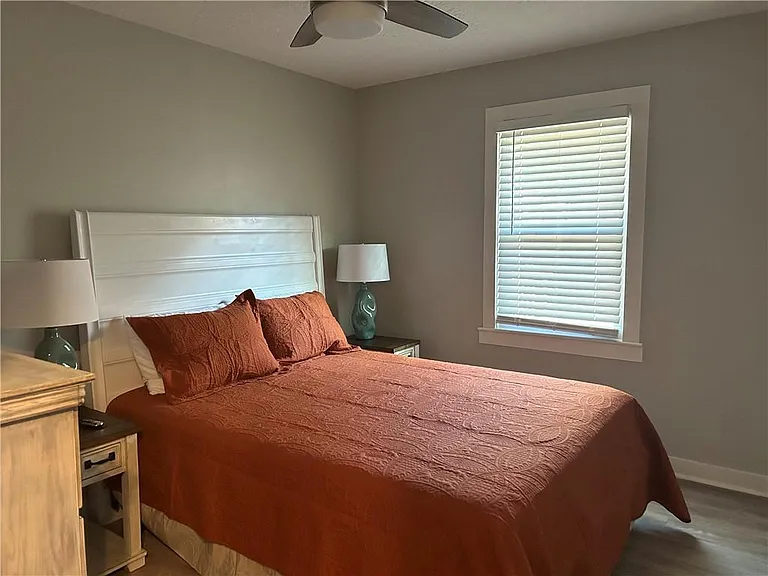 131 Fox Pl — Photo 20