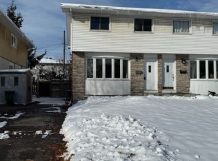 973 Eiffel Ave, Ottawa, ON K2C 0J3