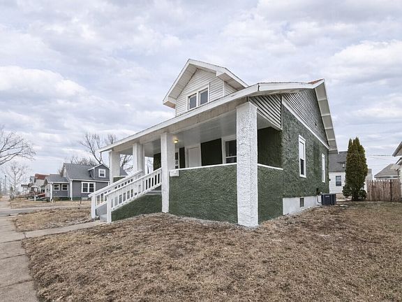 2nd image of 17 N 11th Ave