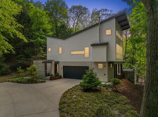 371 Dunegrass Circle Dr, Saugatuck, MI 49453