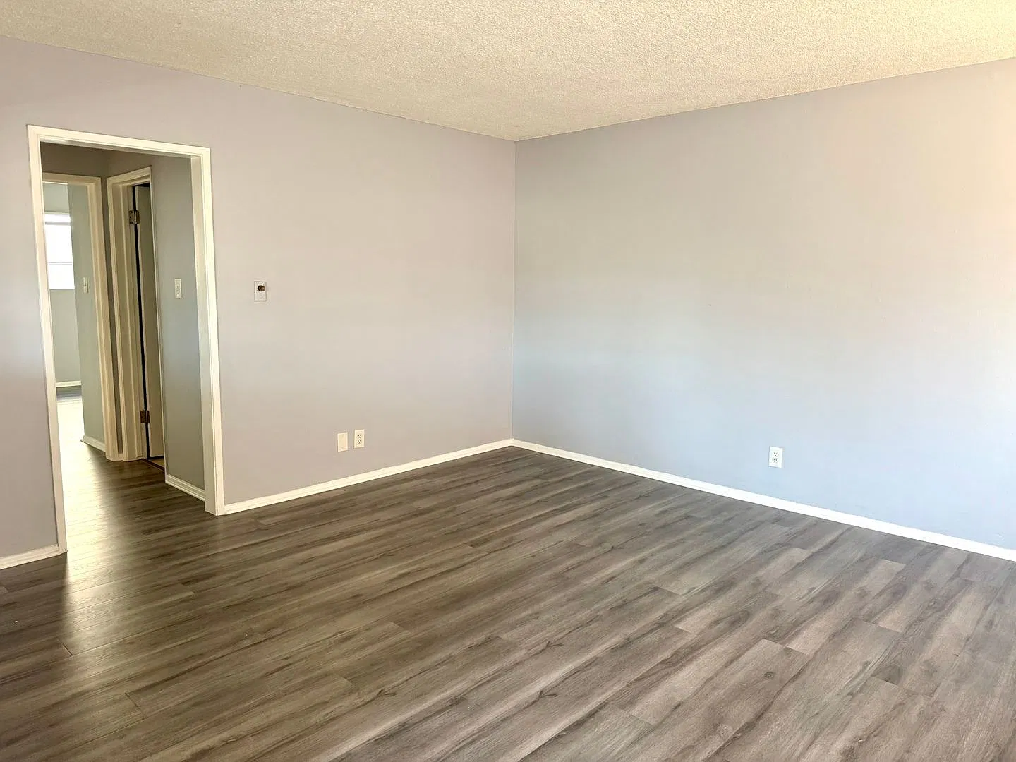645 Lime Avenue — Photo 3