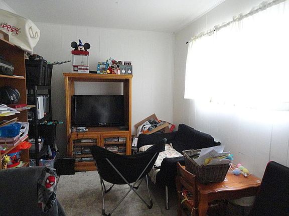 4th image of 942 Sandpiper Ct Unit 942