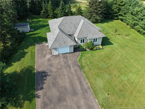 32 Murray Rd, Saint Antoine, NB E4V 1A2