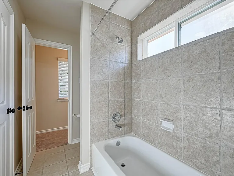 4603 Camden Brook Ln — Photo 30