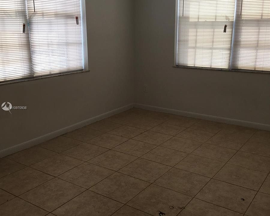 1st image of 13455 NE 10th Ave APT 412