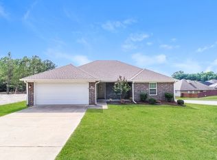 5813 Heritage Heights Dr, Benton, AR 72019