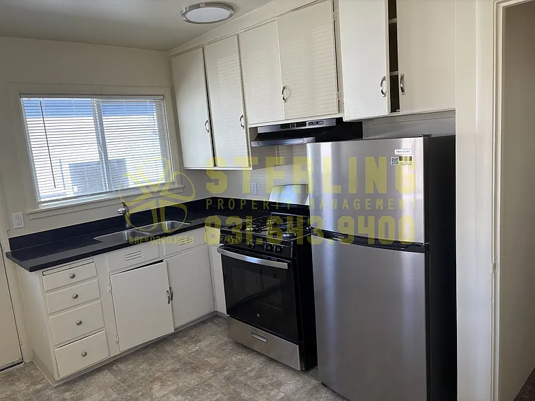 812 Park Avenue - Monterey — Photo 5