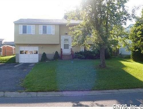 1st image of 8208 Lucchesi Dr