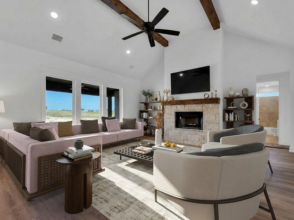 1st image of 270 Marie Ln