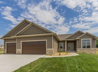 1105 Kettering Rd, Marion, IA 52302