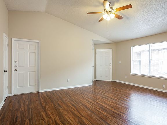 3rd image of 3143 Boynton Dr