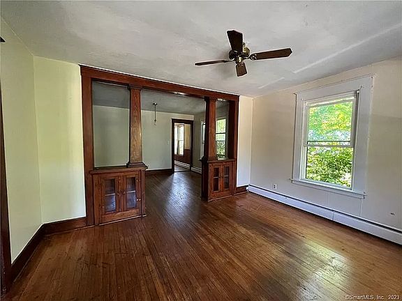 3rd image of 86 Winsted Rd Floor 2
