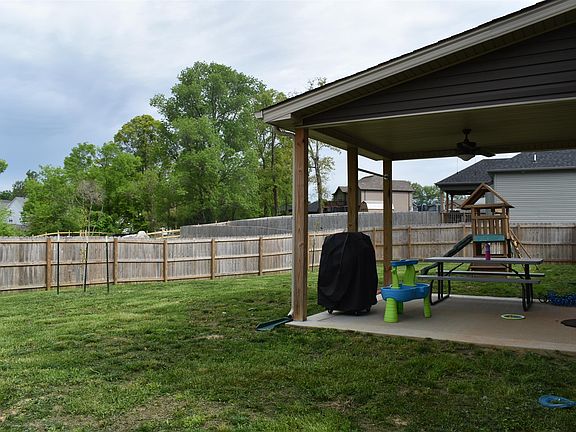 4th image of 2405 Andersonville Dr