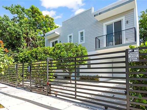 2nd image of 3823 Thomas Ave #0