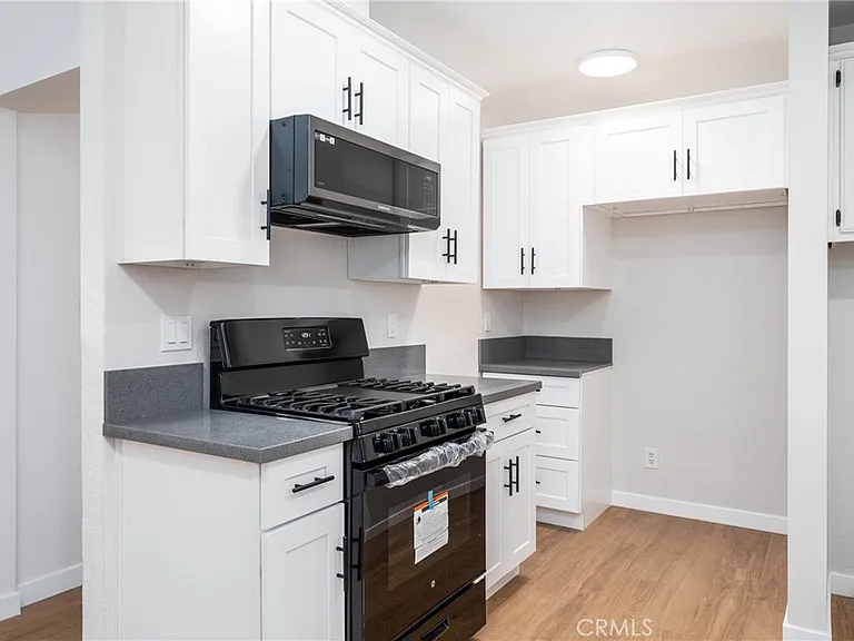6226 Magnolia Ave — Photo 3