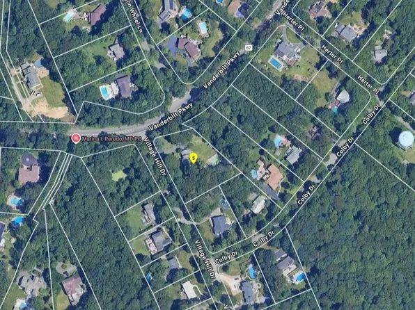 120 Village Hill Dr, Dix Hills, NY 11746