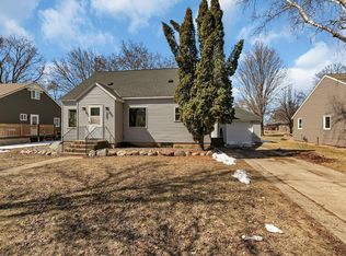 421 Prairie Ave S, Brooten, MN 56316