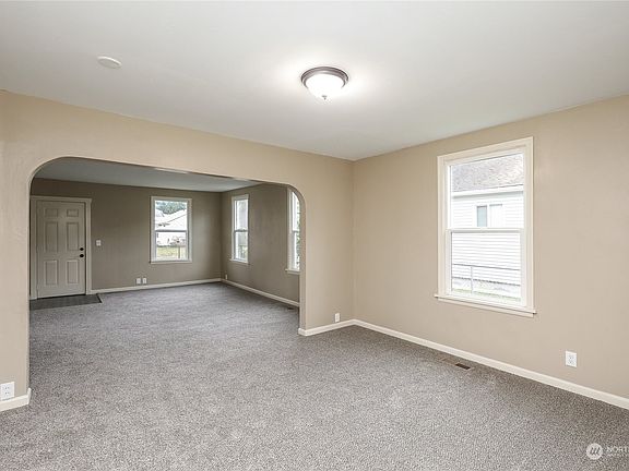 3rd image of 305 Jackson Street