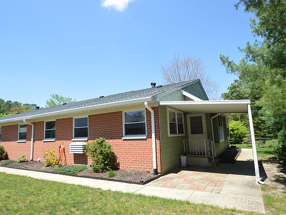 2nd image of 9 Salem Drive #C