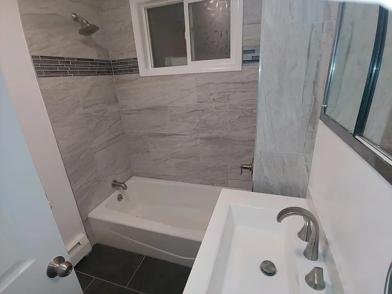 204 E Emma St — Photo 30