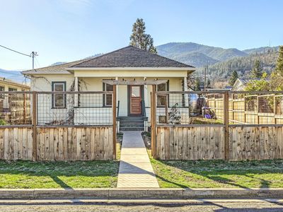 166 Ohio St, Ashland, OR, 97520