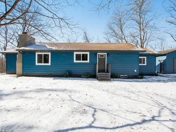 1710 River Bluff St, Niles, MI 49120