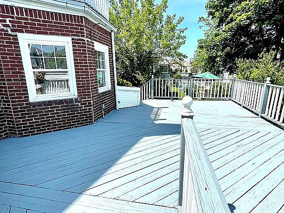4th image of 440 Beach 141st St