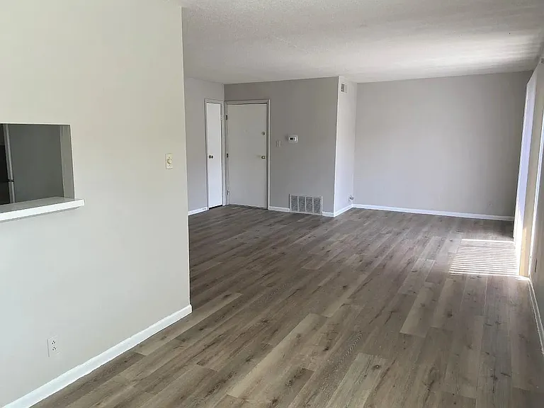 204 21st Avenue Pl — Photo 9