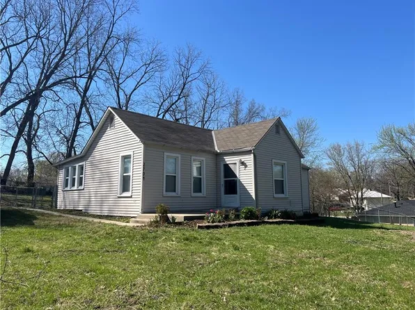 2704 N 81st St, Kansas City, KS 66109