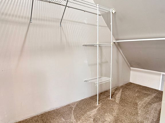 4th image of 555 Washington St APT 3