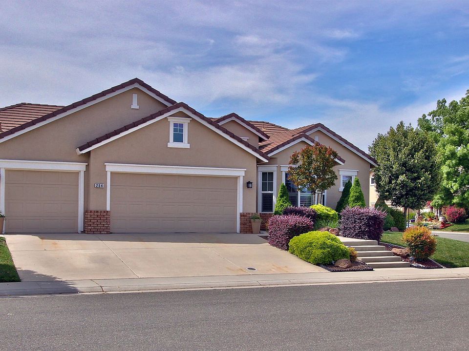 1st image of 254 Saint Thomas Ct