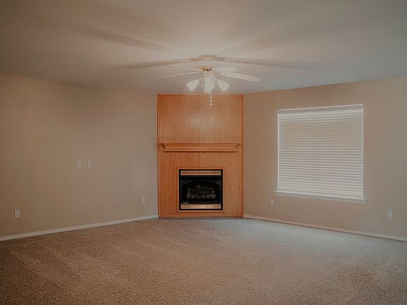 4th image of 57 Strawberry Ln