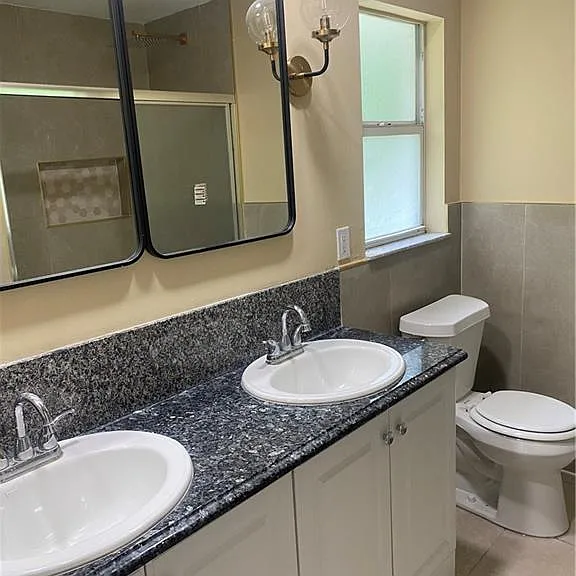 2702 Robin Ave S — Photo 15