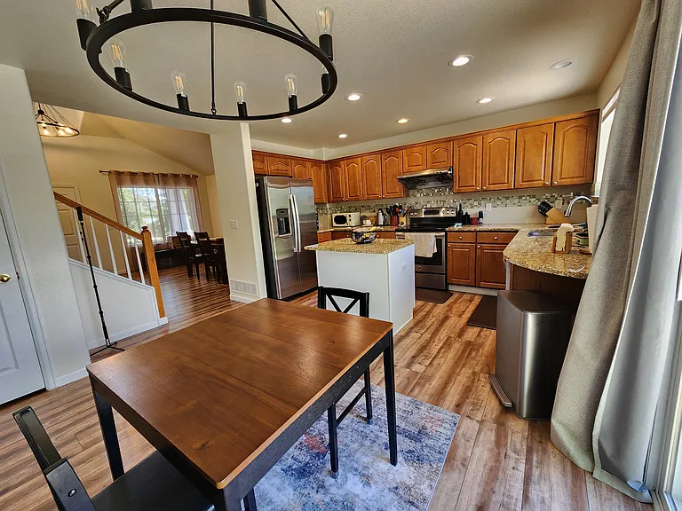 4736 Laurelglen Ln — Photo 10