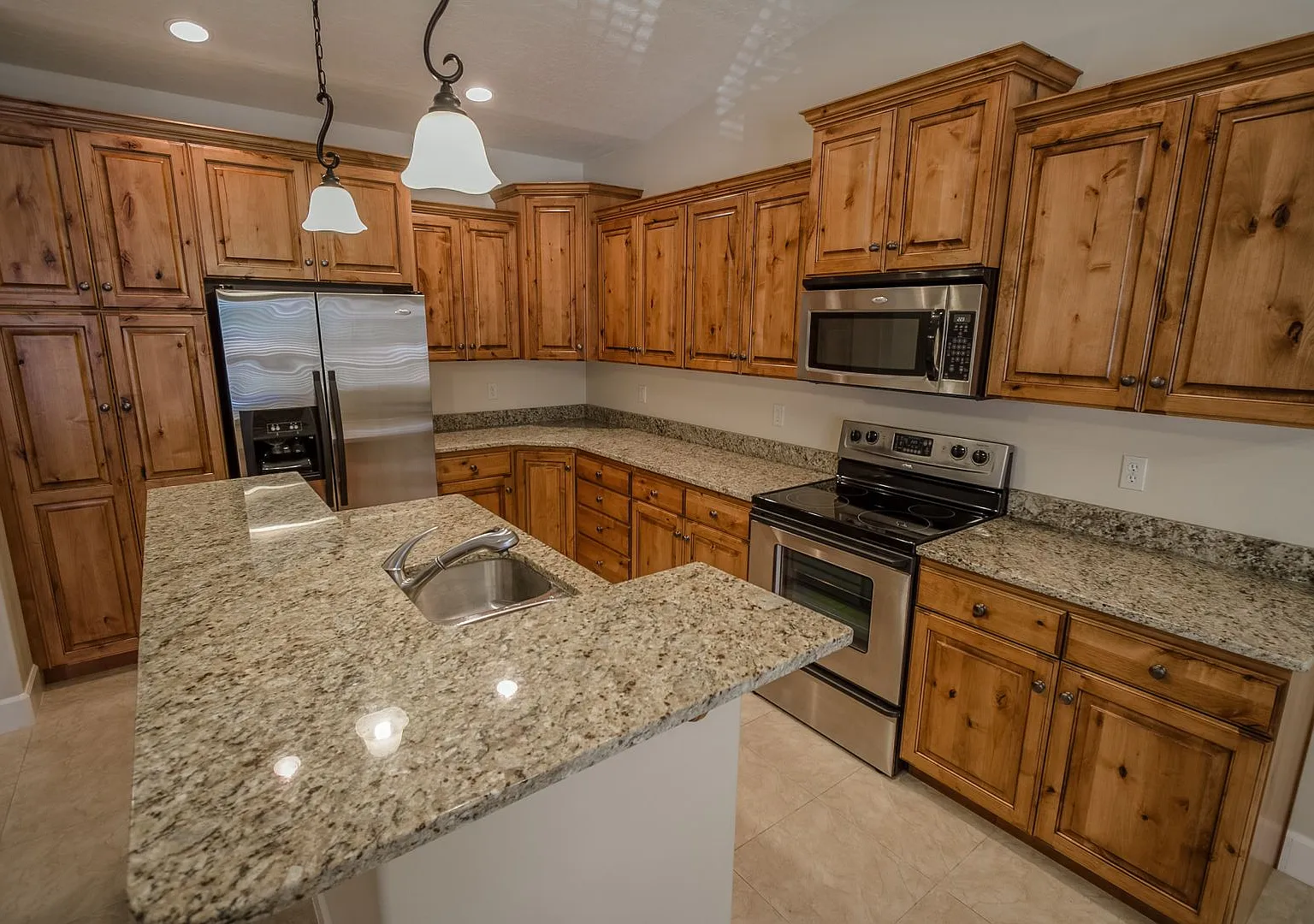 Florence Village - Building 6 — Photo 1