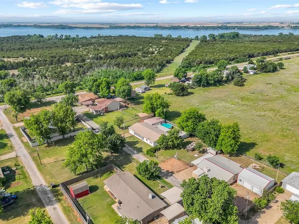 122 Meadowlark Ln, Fort Cobb, OK 73038