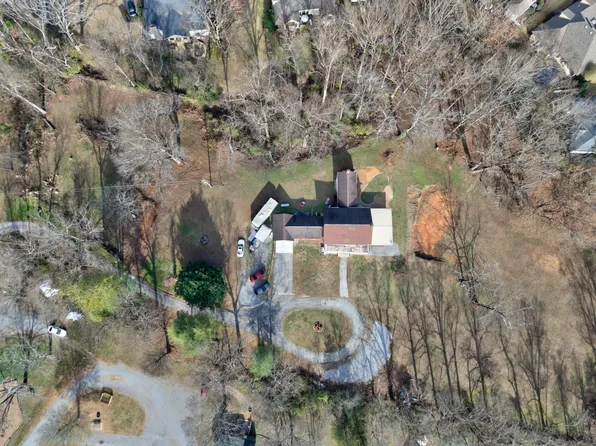320 W Hills Dr, Chattanooga, TN 37419