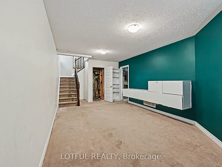 2201 Marble Cres — Photo 19
