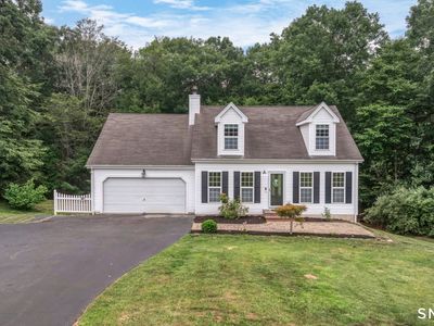 13 Captain Amos Stanton Drive, Ledyard, CT, 06339