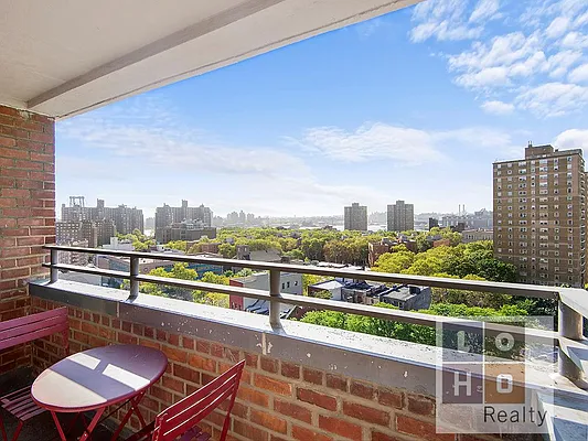 Sold by LoHo Realty | media 6