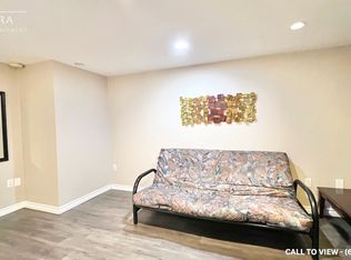 716 Dunlop St W #2, Whitby, ON L1N1V6