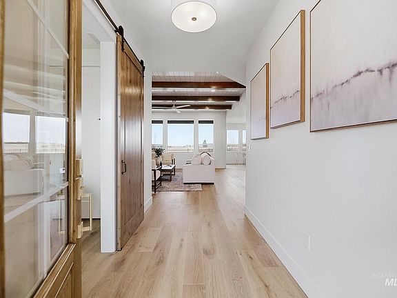 4th image of 2553 N Buhrstone Ave