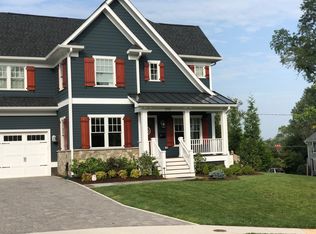 2712 N Buchanan St, Arlington, VA 22207