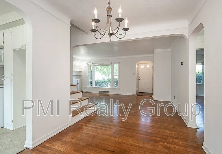 1547 Sherbrook Rd — Photo 16