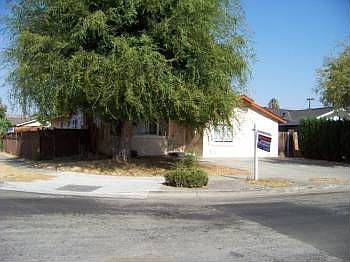 1st image of 3176 Haga Dr