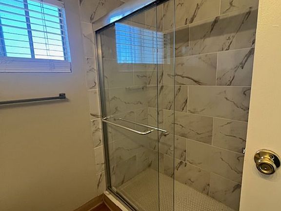 4th image of 725 Lilly Ln #17C